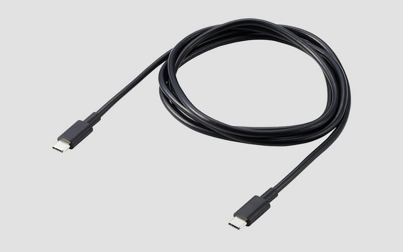 充電用USB Type-Cケーブル(1.5m)が付属するモデルもご用意