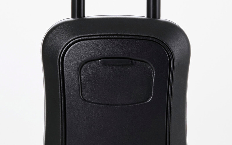 ダイヤルロックを汚れや故障から保護するシャッタードア付き