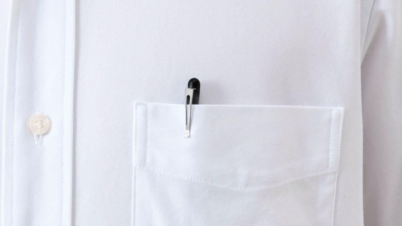 [共通特長]持ち運びに便利なクリップ付き