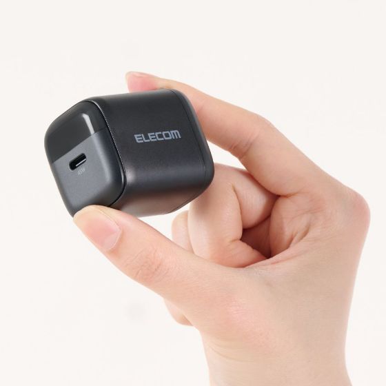 スマートフォンから、ノートパソコンまで充電できる!電力ディスプレイ付き AC充電器 (45W/C×1)