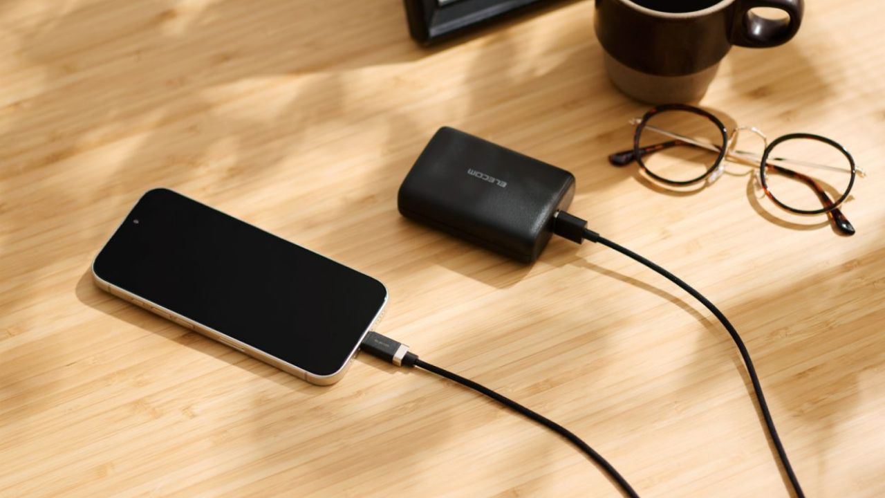 スマートフォンやタブレットなどの充電ができる!対応電力最大15WのUSBケーブル