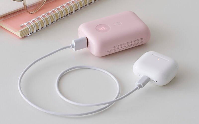 低電流モードにより小型の電子機器も最適な状態で充電可能