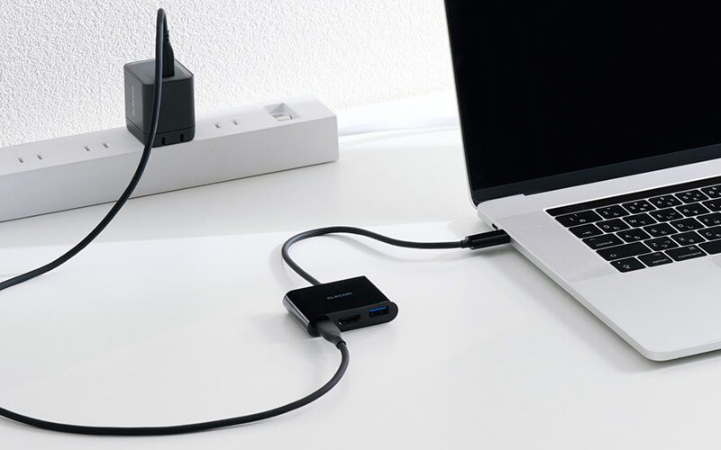 USB Power Delivery 100Wに対応し、パソコンの充電も可能