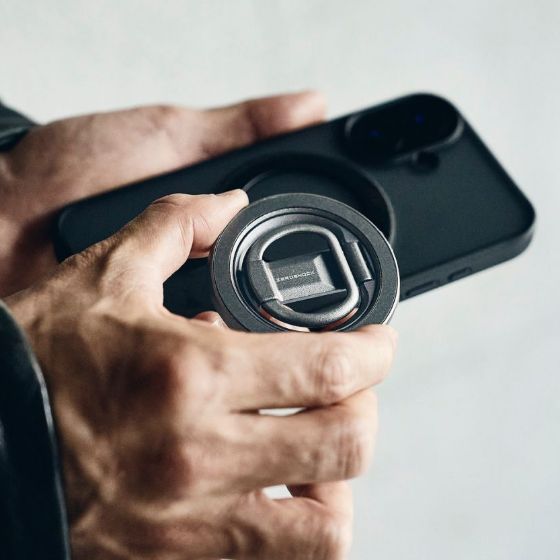 指にしっかりフィットして落下を防止!縦横自在に操作可能な MAGKEEPスマホリング