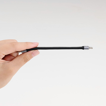 1本で映像伝送・データ転送・充電を実現!