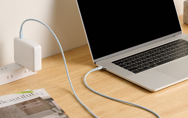 USB Power Delivery EPR対応、最大240W(48V/5A)でパソコンの充電にも使える