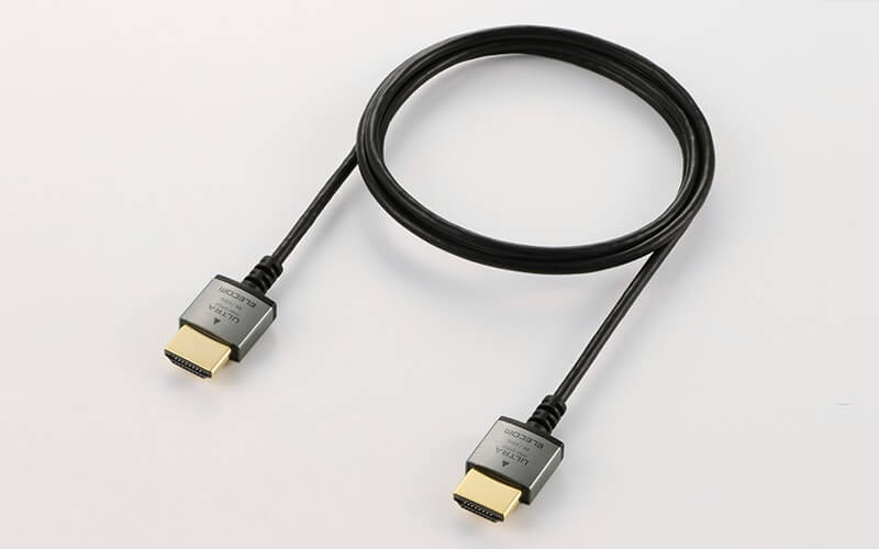 スーパースリムケーブルと小型コネクターを採用
