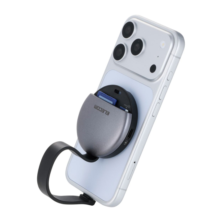 カバー付きSDスロット2基で、快適なデータ管理