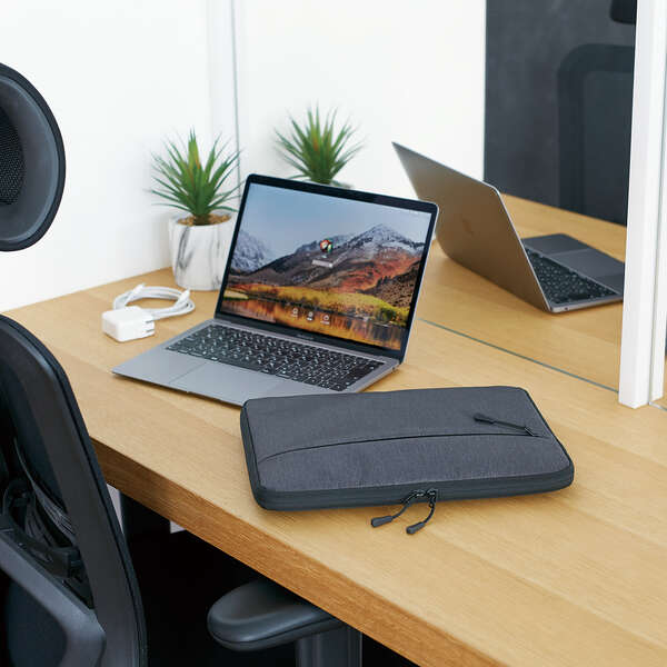 MacBook用耐衝撃インナーケース - BM-IBPM2013BK