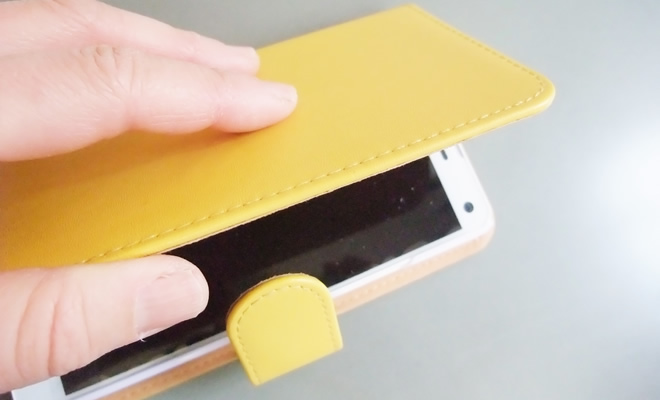 ケースなどのスマートフォンアクセサリーに注意