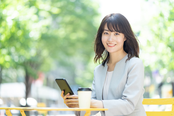 自分の環境に合わせたワイヤレス充電器を選ぼう