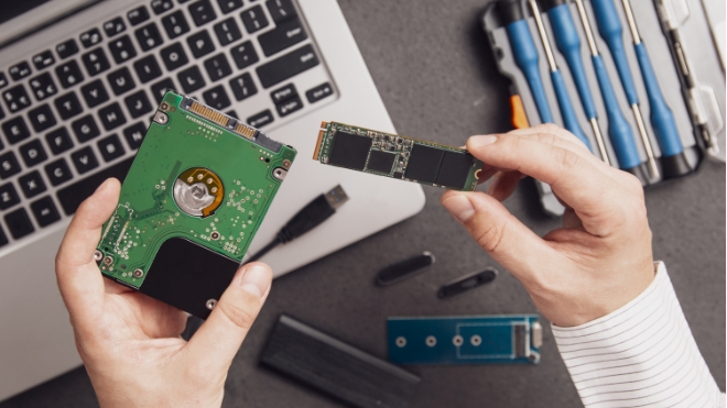 交換するSSDは、サイズに注意して選ぶ