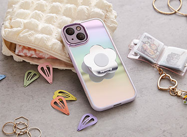 PM-A23AHVCAPU:iPhone 15 ハイブリッドケース オーロラ &me,PM-A23AFLLP1PU:iPhone 15/iPhone 15 Plus レンズカバー ガラス &me パレットカラー,P-STRFMRFSV:&me スマホグリップ(ミラー・花)