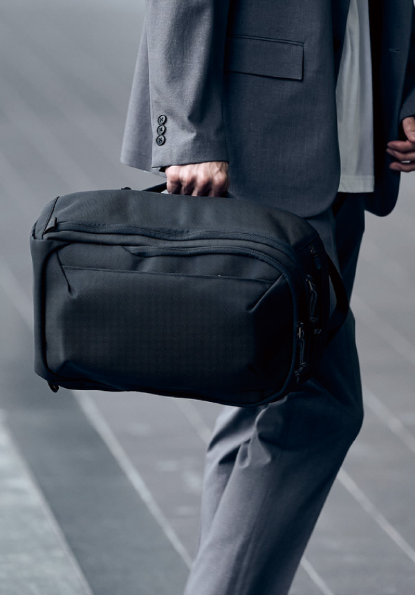 瞬時に２段階の調節が可能なアジャスター