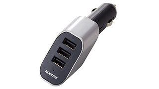 自動識別USBポートで快適充電。3台同時充電ができるシガーチャージャー 自動識別USBポートで快適充電。3台同時充電ができるシガーチャージャー