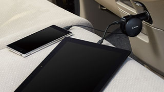 スマホ、タブレットを2台同時充電可能 スマホ、タブレットを2台同時充電可能