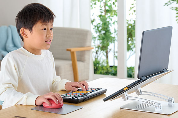 未使用 エレコム パソコン学習用無線キーボード 子供 初めてのプログラミング