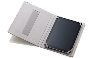 装着したままタブレットを操作できる 装着したままタブレットを操作できる